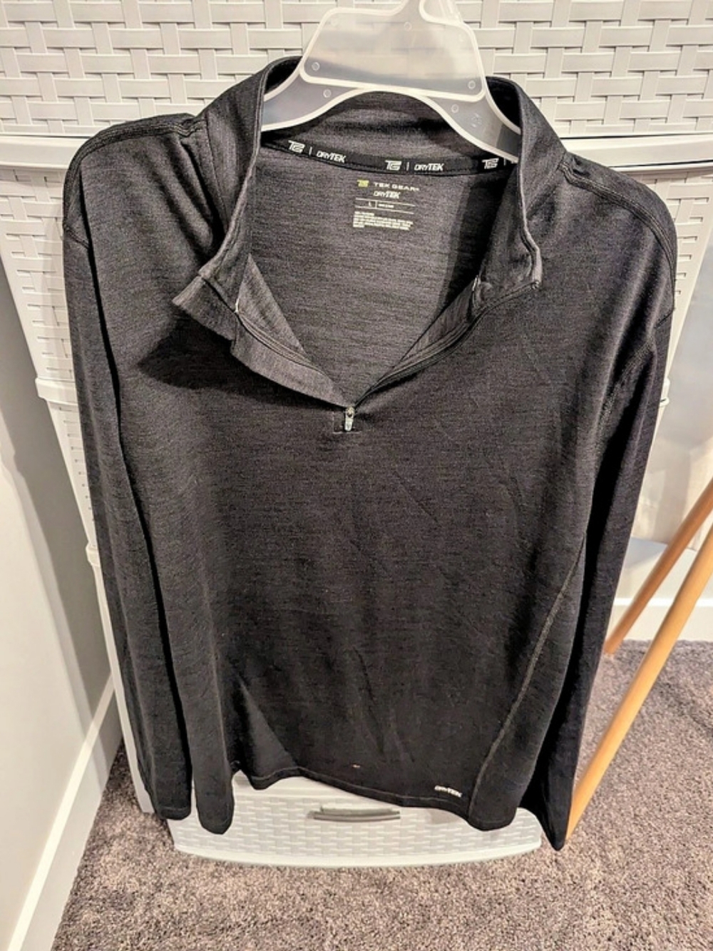 Tek Gear DryTek Quarter-Zip Pullover Long Sleeve Black Large
